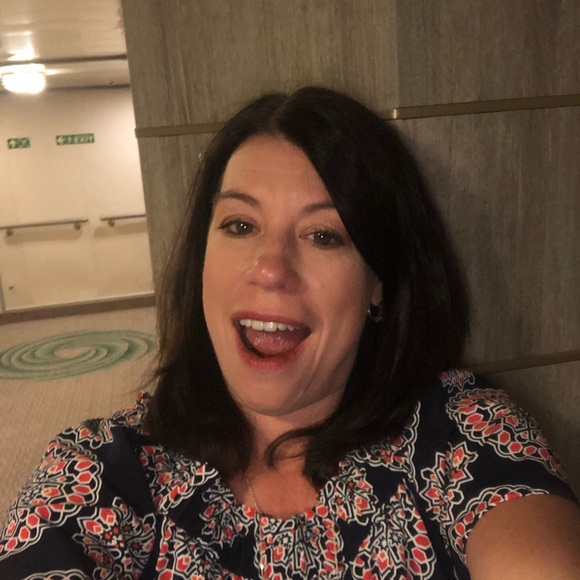 Meet your Posher, Heather - Picture 1 of 1